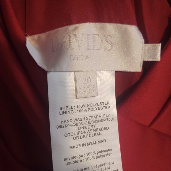 David's bridal dress v-cut shoulder with pockets and zip back - Picture 2 of 2